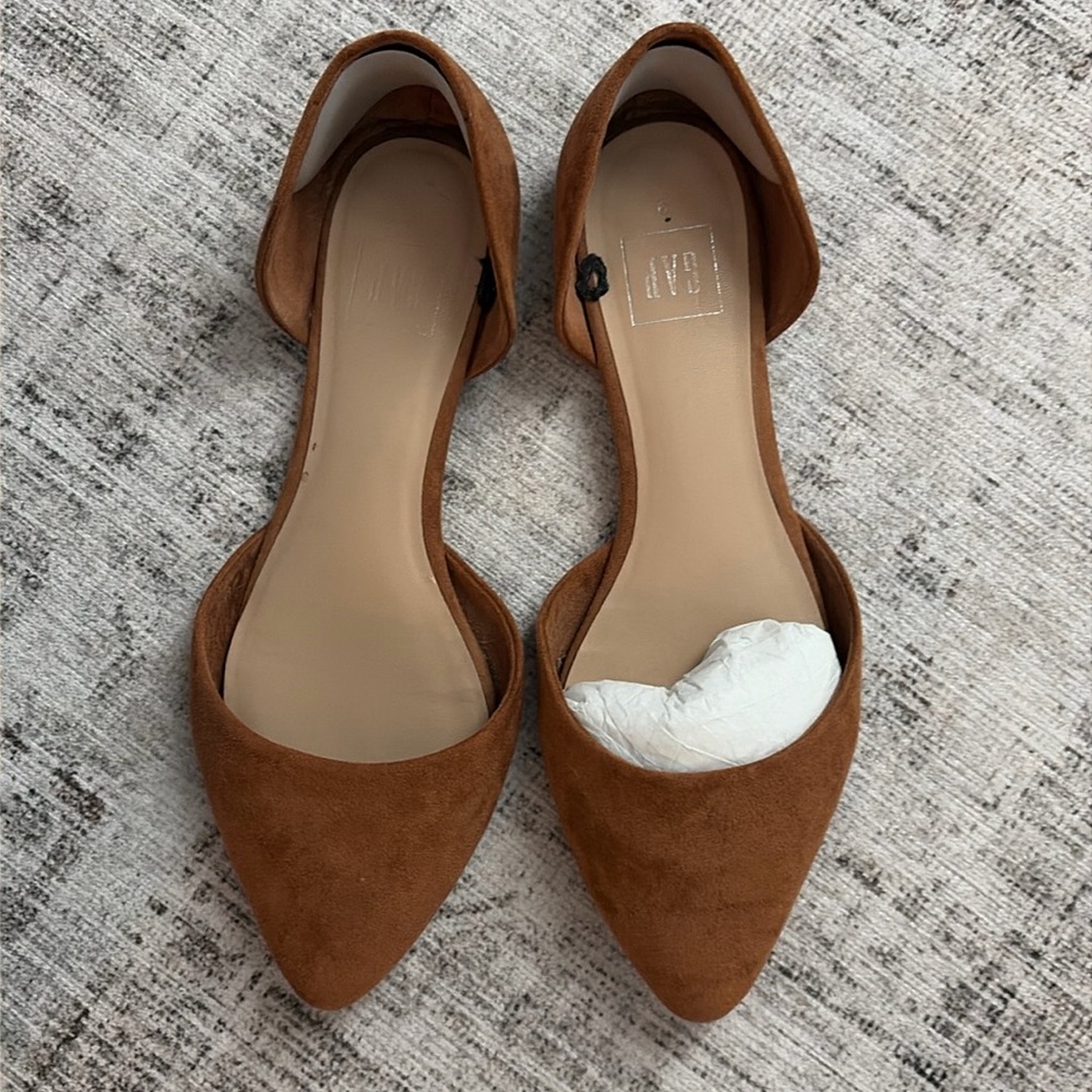 Gap < flats